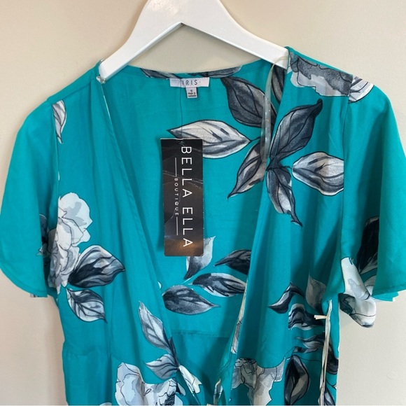 Iris Staycation Mini Wrap Dress Sea Foam Green Floral NWT Small - Picture 2 of 7